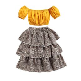 Baby uit schouder korte mouw + cake rok, luipaard print elastische taille multi-layer ruche decoratie zomer kleding 2-7t Q0716