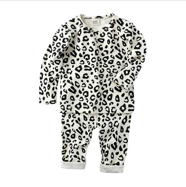 Bébé Pyjamas Ensemble Léopard Filles Hauts Pantalons 2pcs Ensembles À Manches Longues Garçon Vêtements De Nuit Taille Haute Enfant Vêtements De Nuit Chaud Homewear 4 Modèles BT5691