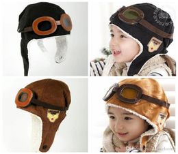 Baby Pilot Aviator Cap Pilot Pilot Capes AirForce Bamans Hattes chauds du vent Fouleur à oreille Fouleur Pilot Flight Flight Earflap en peluche Bean1089197