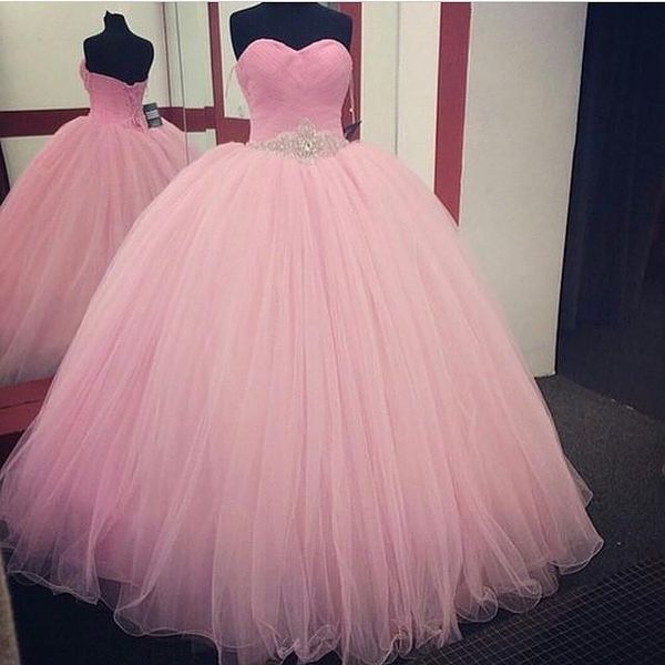 Baby Pink Vestidos de quinceañera Vestido de fiesta 2019 Nuevo diseño Longitud del piso Faja de tul con cristales moldeados Vestidos de baile personalizados Vestido de noche