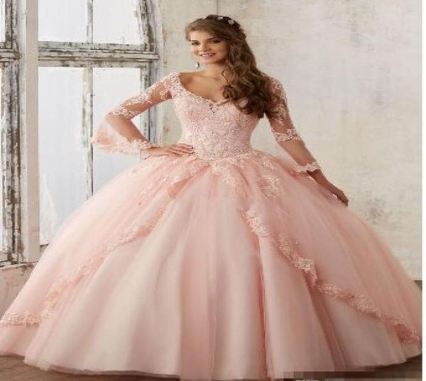 Vestidos de quinceanera rosa bebé encaje de manga larga vneck vestidos de pelota aplicados dulces 16 princesas vestidos para niñas2935056