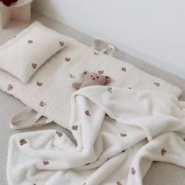 Couettes pour bébé, dessin animé ours Olive tulipe, tapis rampant pour enfants nés, couverture pliable et lavable, tapis de jeu avec doublure 240127
