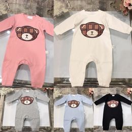 Mamelucos del bebé Diseñador Niños Niñas Monos Recién nacido Infantil Niños Primavera Otoño Ropa Carta Lindo Oso Impreso Algodón Ropa para niños