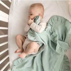 Couverture de gaze de coton solide à volants pour bébé, vente en gros, couverture d'emmaillotage en mousseline pour bébé