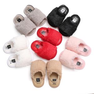 Bébé sandales bébé fourrure pantoufles mode cuir souple bande élastique Silicone chaussure enfants Top qualité solide été Shaggy chaussures