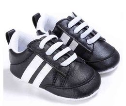 Baby schoenen geboren jongens sneaker meisjes twee gestreepte eerste wandelaars kinderen peuters lace up pu lederen zachte zolen sneakers 0-18 maanden