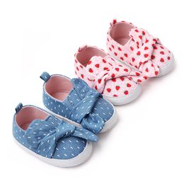 Chaussures bébé fille étoile Sneaker doux anti-dérapant semelle nouveau-né infantile premiers marcheurs enfant en bas âge décontracté toile berceau chaussures