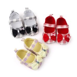 Babyschoenen Pasgeboren baby Boy Girl Shoes First Walker Sofe Sole Princess Bowknot Grid Crib schoenen