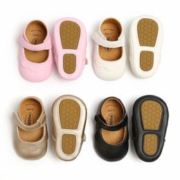 Baby Shoes Princess Party Né Bandif Casual Cotton Sole Sole antislip First Walkers Crawl Crib Moccasins 240425