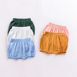 Pantalones cortos de verano para bebé, niña y niño, para niños pequeños, ropa informal sólida de algodón liso en blanco, pantalones cortos 2006