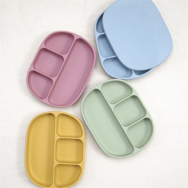 Assiette à dîner en silicone pour bébé avec quatre compartiments séparés Ventouse forte avec couvercle en silicone Macaron Couleur Frais Sans BPA 220512