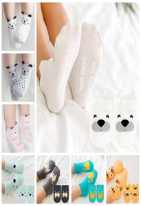 Chaussettes en coton antidérapantes pour bébé, garçon et fille, chaussettes de sol pour nouveau-né, chaussures de dessin animé pour tout-petits, 13 modèles entiers DW56766200456
