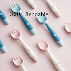 Bébé cuillère ustensiles ensemble auxiliaire alimentaire enfant en bas âge apprendre à manger formation pliable Silicone fourchette Kit nourrisson alimentation vaisselle