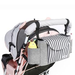 Baby poussette Maman Sac Organisateur Nappy Sans personnage Sac à main Buggy Babies Panier Accessoires Prame Storage Portable LJ201013