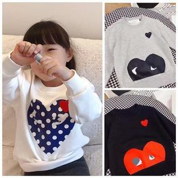 Suéteres para bebés Jersey para niños Sudaderas para niños pequeños Jerseys Niños Niñas Unisex Otoño Invierno Forma de amor Cálidos diseñadores de moda jerseys Jumper