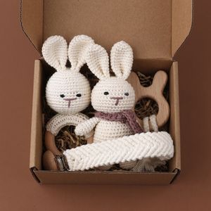Body Tandsers Toys 1 Set Diy Crochet Rabbit Baby Teelther Born Bunny Rammle Toy Wooden Molair kinderziektes Ring Pacifier Clips Keten Set Baby Stuff 230303
