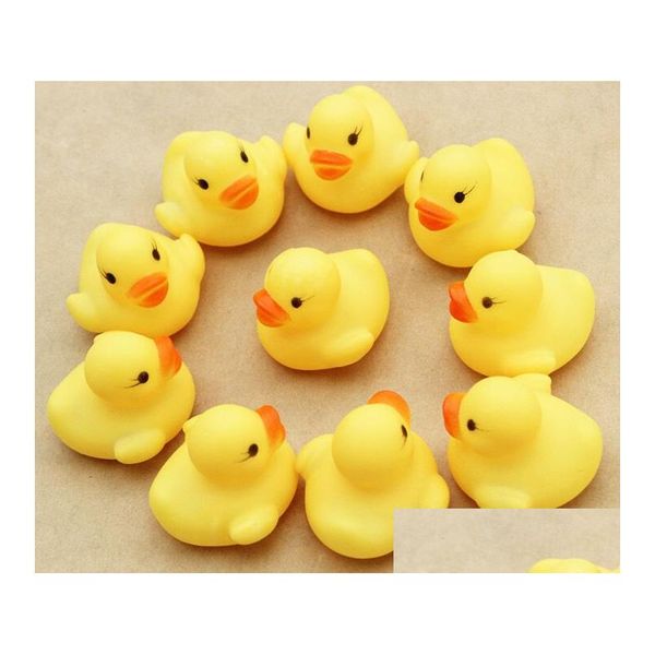 Baby Toy 4000 pièces/lot bébé bain eau jouet jouets sons Mini jaune canards en caoutchouc enfants baignent enfants natation livraison directe jouets cadeaux Lea Dhugr