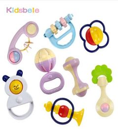 Babyspeelgoed 5 stks plastic hand jingle schuddende bellkidsbele baby zacht slabbetjes