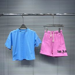 baby tweedelig sets voor kinderen designer kleding kind t shirt meisje jongens set fasion kind korte mouwen comfortabel ademend zonder pillende topmerk zomerbrief 5 stijlen