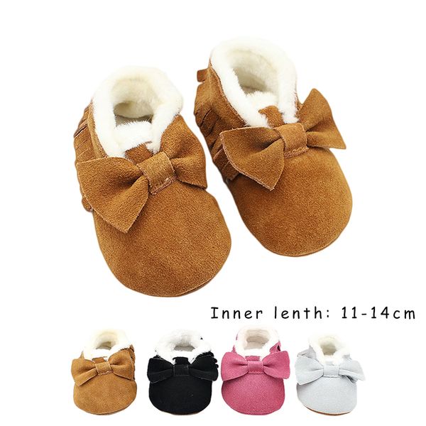 Zapatos cálidos para bebés Botas para niños pequeños de cuero genuino de nobuk de invierno Diseño de arco de suela TPR para bebés niña LJ201104
