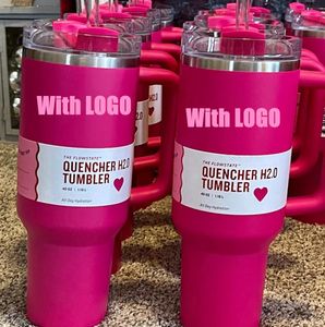 1:1 Même THE QUENCHER H2.0 Cosmo Pink Parade TUMBLER 40 OZ 4 H CHAUD 7 H FROID 20 HRS Tasses GLACÉES 304 tasses à vin swig Cadeau de Saint-Valentin Bouteilles d'eau Flamingo