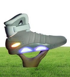 Retour aux futures chaussures Cosplay Marty McFly Sneakers Chaussures LED Light Glow Tenis masculino adulo Cosplay chaussures rechargeables LJ2018465931