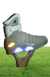 Terug naar de toekomstige schoenen Cosplay Marty McFly Sneakers schoenen Led Light Glow Teniss Masculino Adulto Cosplay schoenen Oplaadbare LJ2014876132
