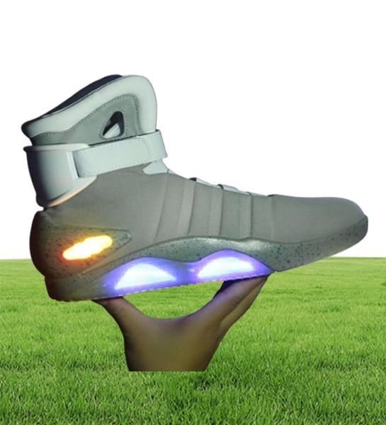 Retour aux futures chaussures Cosplay Marty McFly Sneakers Chaussures LED Light Glow Tenis masculino adulo Cosplay chaussures rechargeables LJ2018465931