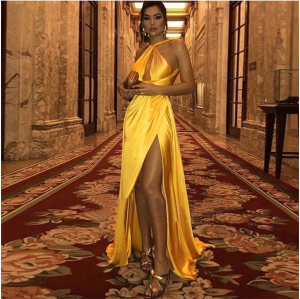 Rückenfreies goldenes sexy langes Ballkleid mit hohem Schlitz, A-Linie, glänzendes Satin, formelles Kleid für Frauen, Übergröße, Abendpartykleid, günstig