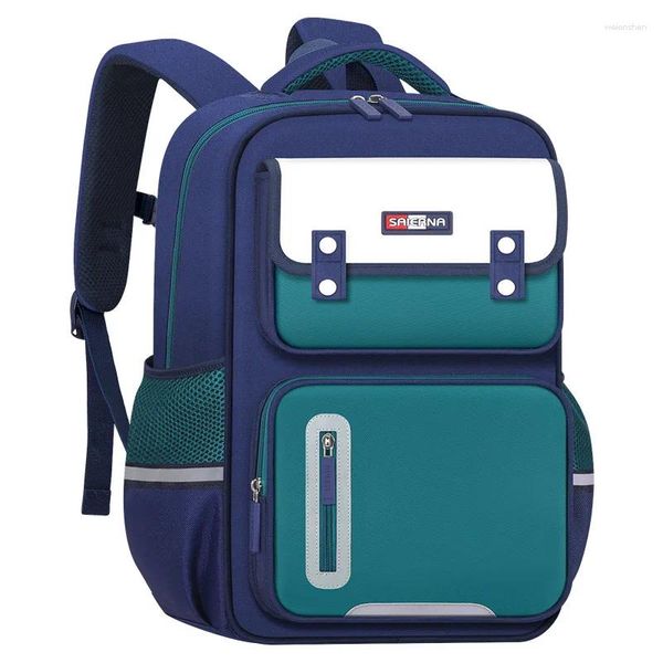 Sac à dos 2024 Sac à école moderne et cool pour les élèves du primaire British Boys Girls Coumor Lightweight