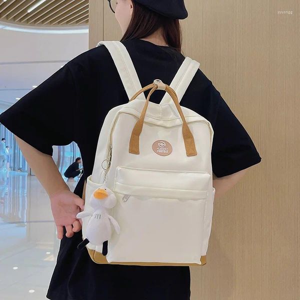 Sac à dos bolsas féminina sac de créateur coréen coréen à la mode et mignonnes sacs à dos pour les filles d'ordinateur portable scolaire voyage à la main kawaii sacs