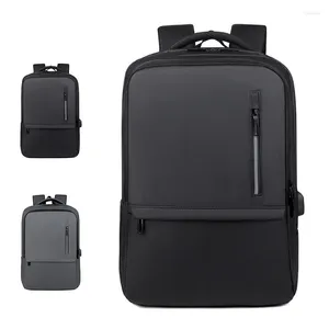 Sac à dos OEM personnalisé grand sac d'ordinateur portable de 15,6 pouces avec USB pour les hommes extensibles anti-vol imperméables