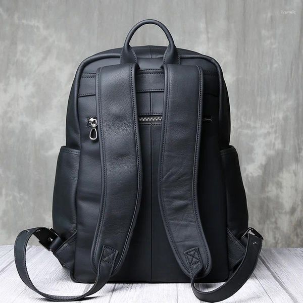 Mochila de cuero genuino Moda para hombre Cabeza de cuero vacuno suave Ocio simple Gran capacidad Bolsa de computadora de viaje multifunción