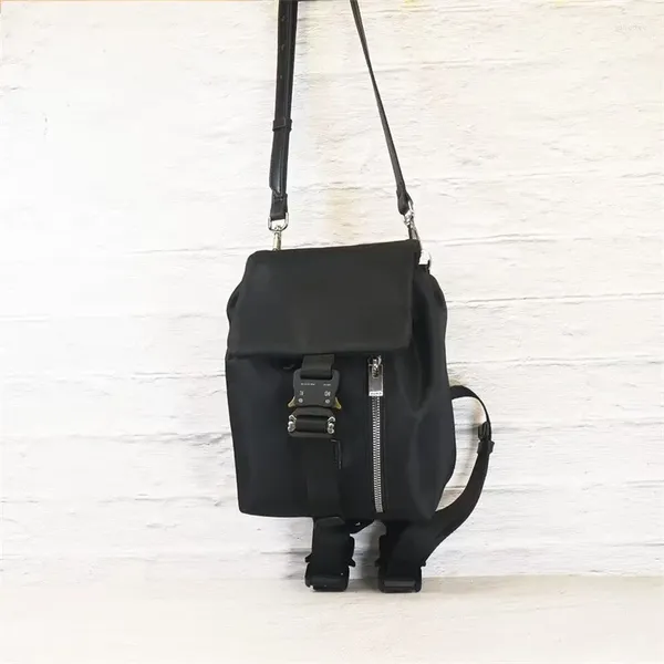 Sac à dos de haute qualité en métal boucle noire nylon crossbody sac mode mini-cordon pour l'homme et les femmes