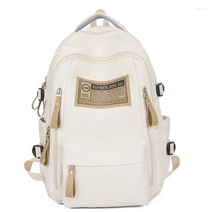 Backpack High School de grande capacité pour hommes et femmes loisirs Version coréenne du sac d'ordinateur étudiant