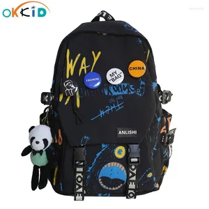 Rugzak Okkid Middle School for Boys Cool Graffiti Trendy Men Travel Badge College Girl Boy Student Book Bag