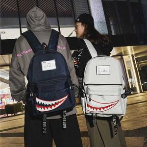 Sac à dos Street Trend Nouveau sac à dos hommes Version coréenne Creative Shark Fashion Cartable Loisirs pour les lycéens 230708