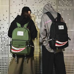 Mochila Street Trend Nueva mochila para hombre Versión coreana Creative Shark Fashion Mochila de ocio para estudiantes de secundaria 230708