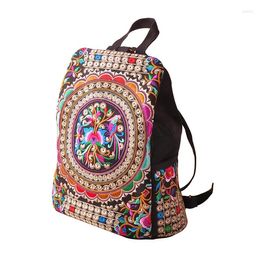 Backpack -stijl canvas borduurwerk etnische vrouwen handgemaakte bloem geborduurde tas reistassen schoolbags rugzakken mochila