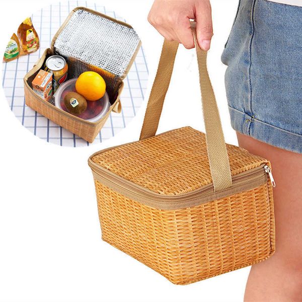 Paquetes de mochilero Simulación portátil al aire libre Aislamiento térmico de ratán bolsa de almuerzo cesta de picnic bolso más fresco con contenedor de comida P230524