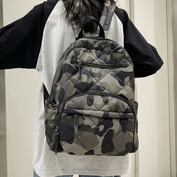Sac à dos haute capacité camouflage impression nylon sac à dos pour sacs fourre-tout décontractés pour un sac à dos de mode de voyage pour les hommes et les adolescents 2023