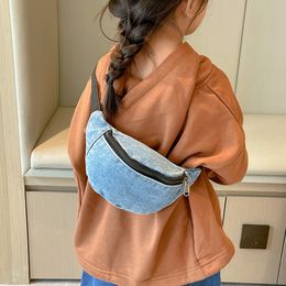 Sacs à dos Jeans sac à bandoulière sac de taille pour garçon enfants décontracté Durable filles mignonnes petite ceinture réglable enfants Snack sacs à bandoulière 230823