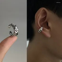 Boucles d'oreilles arrière 1pc texture métallique Clip de cercle irrégulier pour hommes et femmes Huggies d'oreille géométrique 2024 bijoux tendance