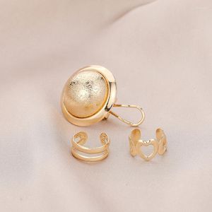 Dos boucles d'oreilles créatif chapeau oreille goujons amour en forme de C Clip ensemble Vintage manchette mignon Cartilage Non percé femmes bijoux 2023