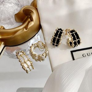 Boucles d'oreilles arrière Golden Vintage Black Ribbon Weave Geometric Hoop C Clip de forme sur One Perced for Women Jewelry Gift