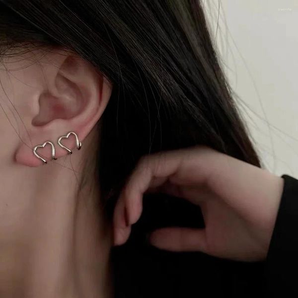 Boucles d'oreilles à dos Simple en forme de cœur, Clip d'oreille sur la personnalité de la mode coréenne pour femmes sans Piercing, manchette de cerceau