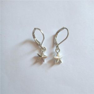 Backs Boucles d'oreilles Star Lever Back Earring Dainty Charm Very Small Dangle Minimalist Jewelry Cute Chistmas