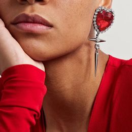 Stonefans – boucles d'oreilles à dos en forme de cœur rouge, pendentif en métal sans perçage, bijoux en strass, cadeaux de noël pour femmes, 2023