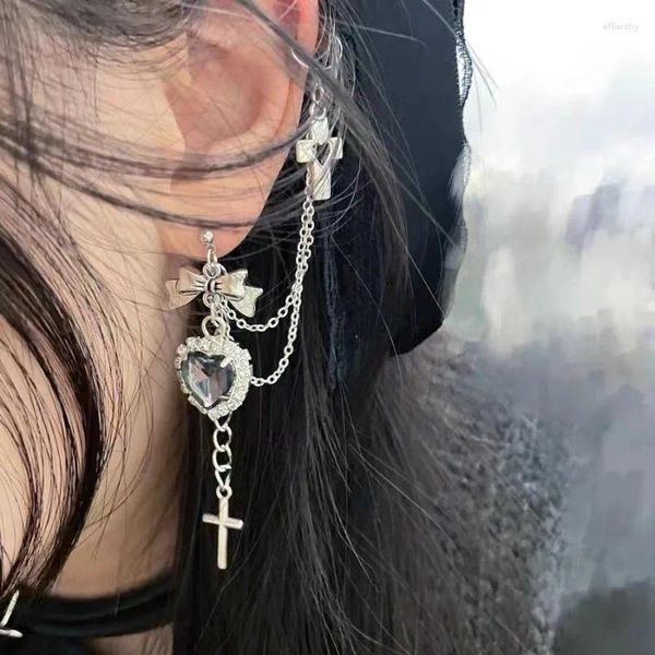 Boucles d'oreilles Vintage Punk noir cristal coeur croix chaîne manchette d'oreille pour femmes hommes gothique Hip Hop une pièce os Clips fête bijoux cadeaux