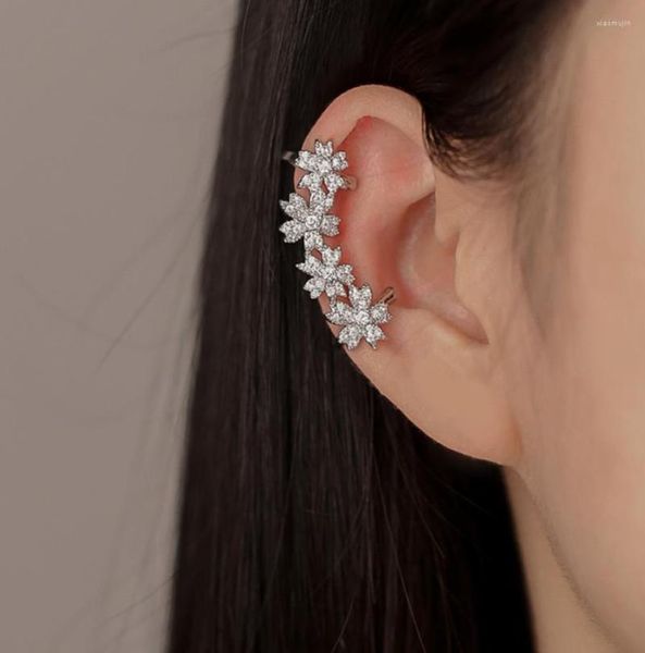 Dos Boucles D'oreilles Fleur Blanche Oreille Os Clip Haute Qualité Pétale Conception Fleur De Cerisier Mode Sans Piercing Fille Chic Bijoux